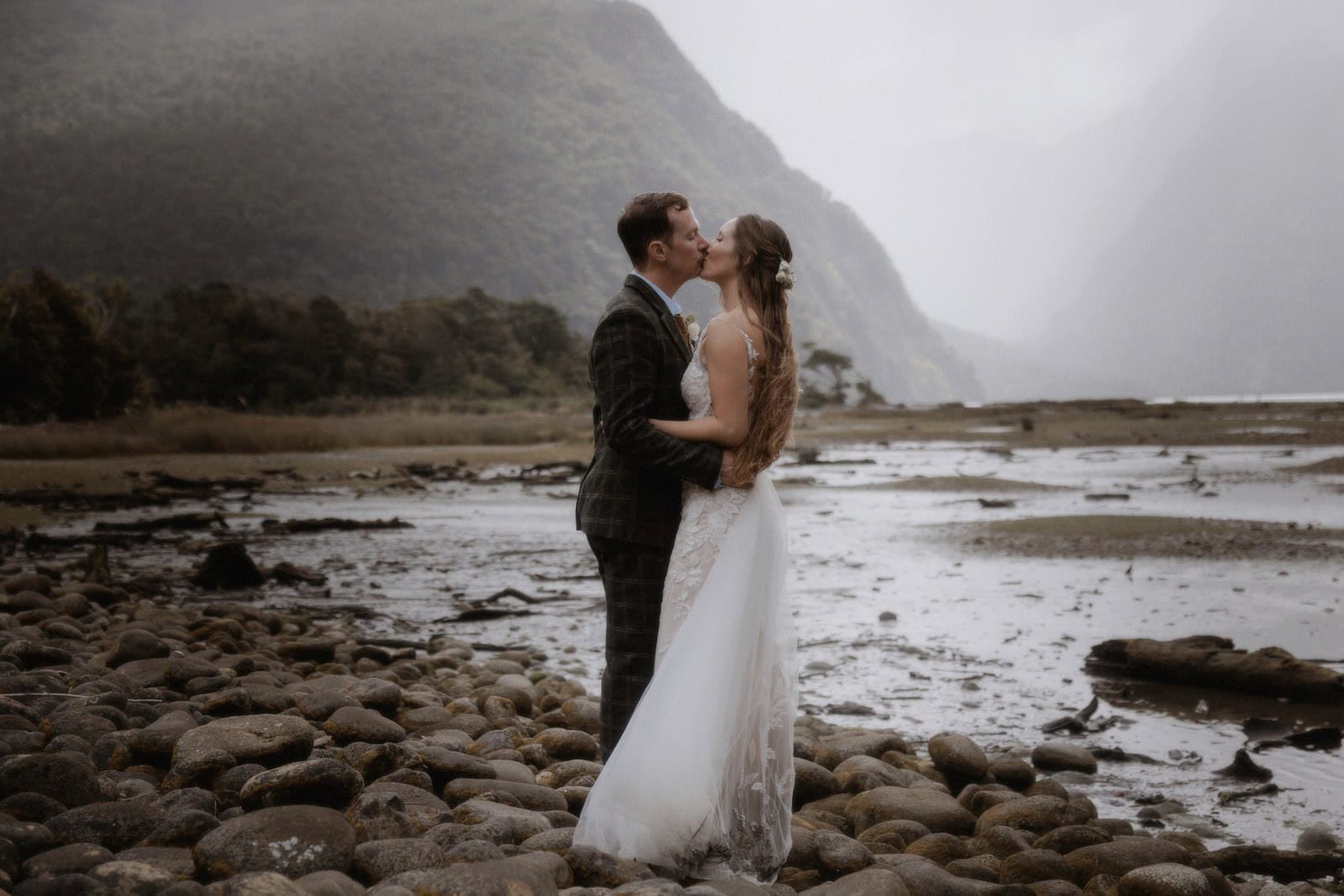 Milford Sound Elopement, Milford Sound Elopement &#8211; Katie and James