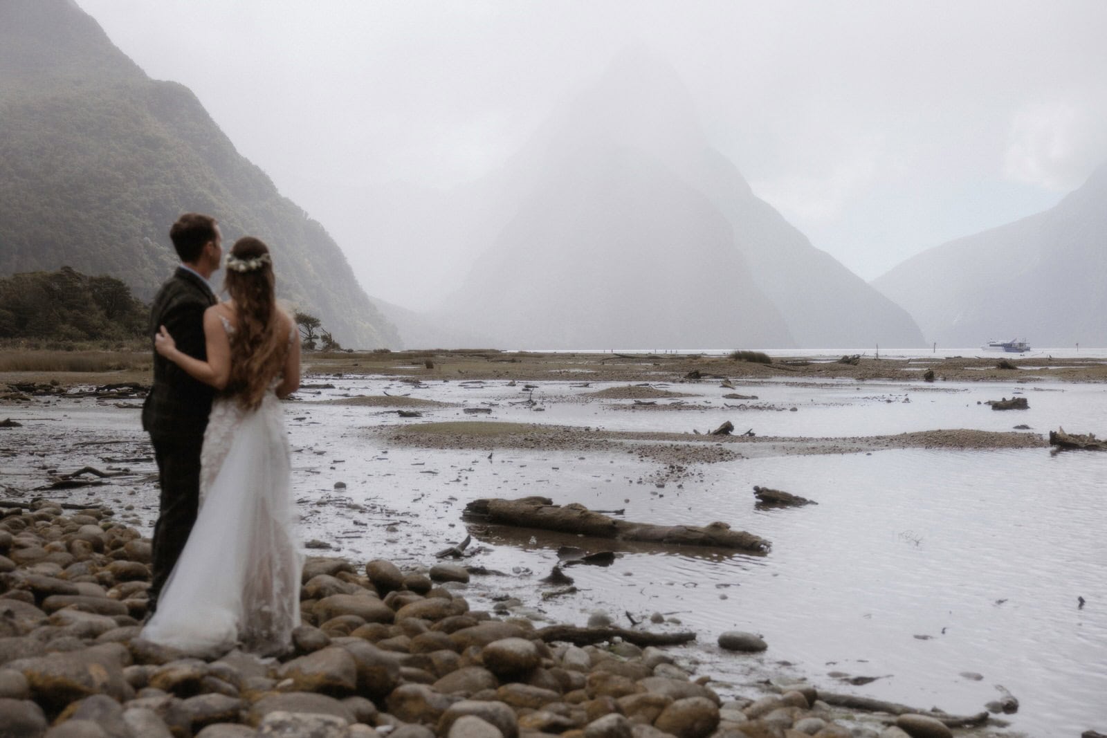 Milford Sound Elopement, Milford Sound Elopement &#8211; Katie and James